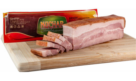 Бекон варёно-копчёный Нучар